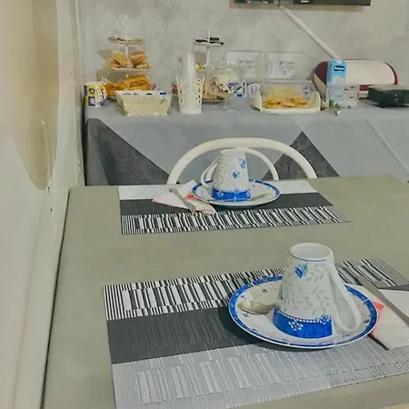 Saturre Oda ve Kahvaltı 3*